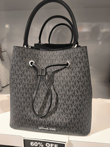 Fashion Accessories Store «Michael Kors», reviews and photos, 3690 Livermore Outlets Dr, Livermore, CA 94551, USA