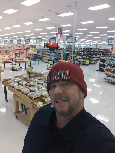 Grocery Store «Winn-Dixie», reviews and photos, 4701 Center Point Rd, Pinson, AL 35126, USA