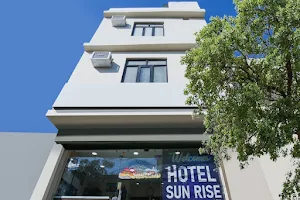 Super OYO Hotel Sunrise image