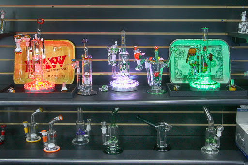 Tobacco Shop «Rock N Roll It Smoke Shop», reviews and photos, 301 S Orlando Ave, Winter Park, FL 32789, USA