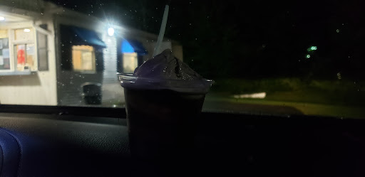 Ice Cream Shop «Blueberry Hill Dairy Bar», reviews and photos, 355 High St, Ellsworth, ME 04605, USA