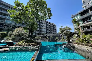 Apus Condominium Pattaya image