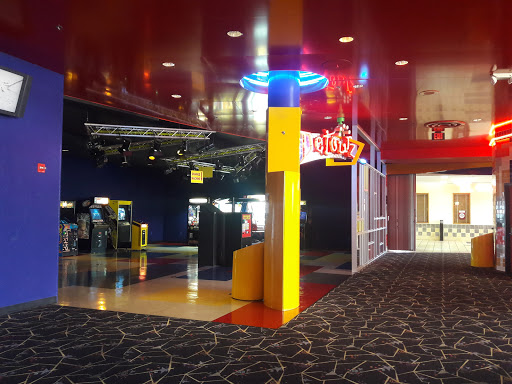 Movie Theater «Regal Promenade Palace Stadium 12», reviews and photos, 4107 S Yale Ave, Tulsa, OK 74135, USA