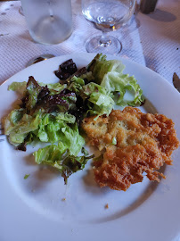 Escalope panée du Restaurant français Auberge des Faux à Saint-Just-Saint-Rambert - n°2