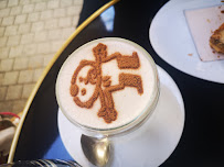 Cappuccino du Restaurant LE CAFÉ PIERRE HERMÉ à Paris - n°3