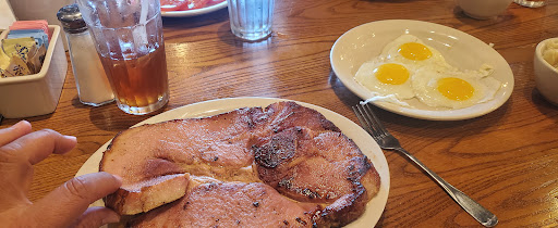 American Restaurant «Cracker Barrel Old Country Store», reviews and photos, 301 Exchange Way, Braselton, GA 30517, USA
