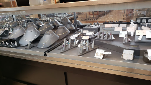 Department Store «T.J. Maxx», reviews and photos, 230 W Virginia St, Crystal Lake, IL 60014, USA