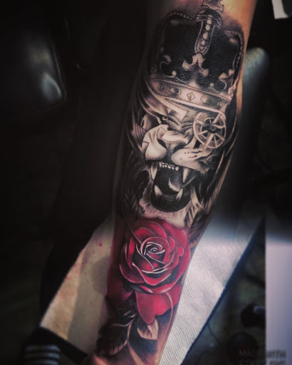 Explore sea creatures tattoo ideas, creative tattoo ideas in Peoria, available at InkCapital Tattoos