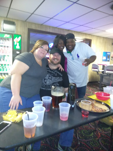 Bowling Alley «Gilmore Lanes», reviews and photos, 5595 Dixie Hwy, Fairfield, OH 45014, USA