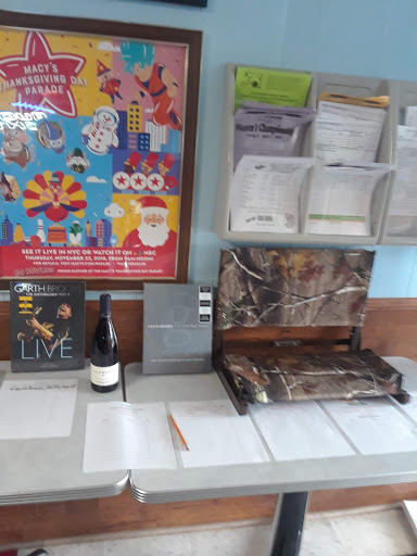 Bowling Alley «Gladstone Bowl», reviews and photos, 300 NW 72nd St, Kansas City, MO 64118, USA