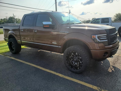 Truck Accessories Store «Trails West», reviews and photos, 12290 National Rd SW, Pataskala, OH 43062, USA