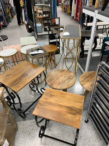 Clothing Store «Ross Dress for Less», reviews and photos, 719 Hebron Pkwy, Lewisville, TX 75057, USA