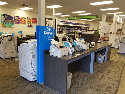Print Shop «FedEx Office Print & Ship Center», reviews and photos, 2200 N University Dr, Coral Springs, FL 33071, USA