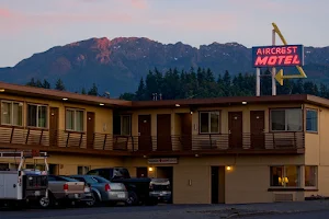 Aircrest Motel image