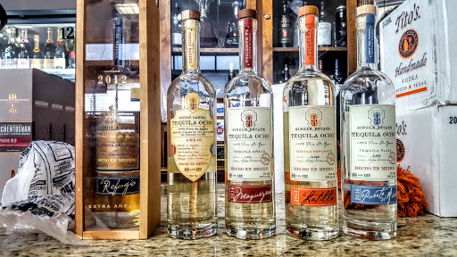 Liquor Store «Premier Fine Wine & Spirits», reviews and photos, 174 Yale St #800, Houston, TX 77007, USA