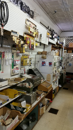 Falls Hardware Co, 2413 State Rd, Cuyahoga Falls, OH 44223, USA, 