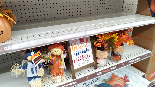 Discount Store «Dollar General», reviews and photos, 208 NE Big Bend Trail, Glen Rose, TX 76043, USA