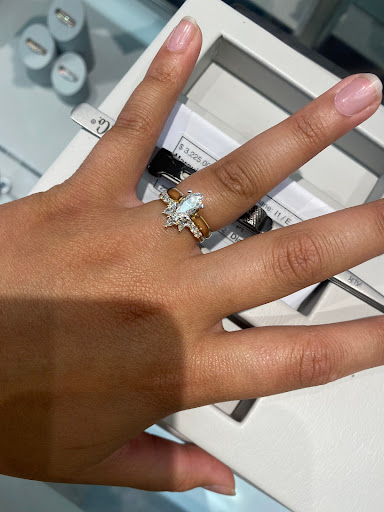 Jeweler «Shane Co.», reviews and photos, 11300 Wayzata Blvd, Minnetonka, MN 55305, USA