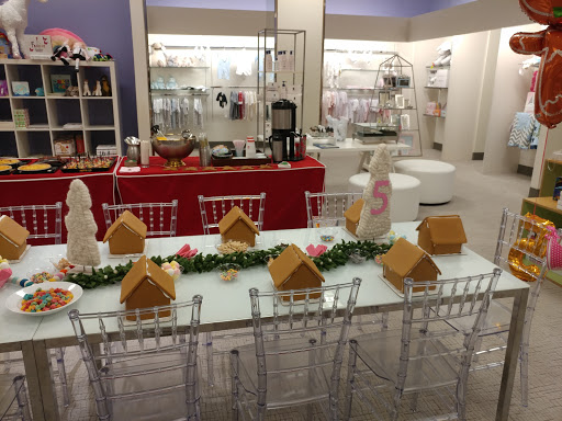 Clothing Store «Neiman Marcus», reviews and photos, 2442 E Sunrise Blvd, Fort Lauderdale, FL 33304, USA