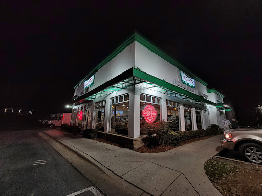 Donut Shop «Krispy Kreme», reviews and photos, 2401 Battleground Ave, Greensboro, NC 27408, USA