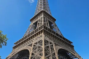 Tour Eiffel Garden image