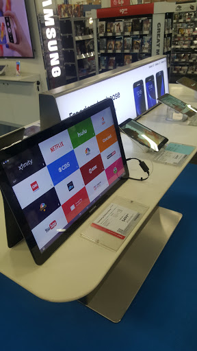 Electronics Store «Best Buy», reviews and photos, 16221 Ford Rd, Dearborn, MI 48126, USA