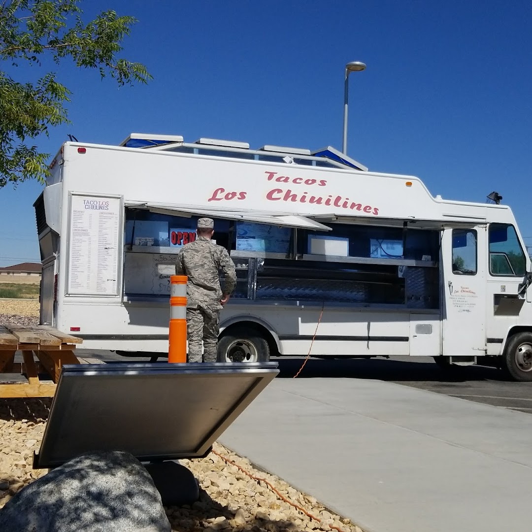 Tacos Los Chiuilines (Taco Truck)