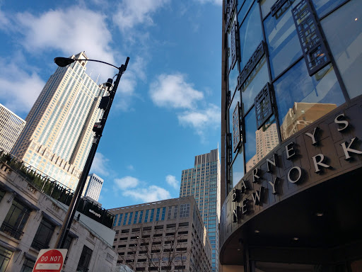 Department Store «Barneys New York, Chicago», reviews and photos, 15 E Oak St, Chicago, IL 60611, USA