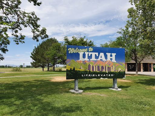 Coffee Shop «Starbucks», reviews and photos, 356 N Marketplace Dr, Centerville, UT 84014, USA