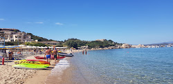 Spiaggia Li Cuncheddi'in fotoğrafı geniş ile birlikte