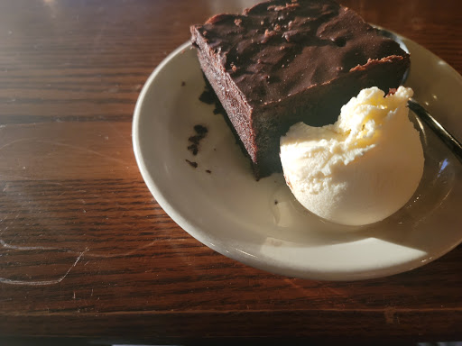 American Restaurant «Cracker Barrel Old Country Store», reviews and photos, 5706 Northridge Dr, Gurnee, IL 60031, USA