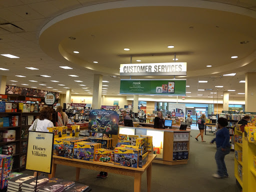 Book Store «Barnes & Noble», reviews and photos, 113 W County Center, Des Peres, MO 63131, USA