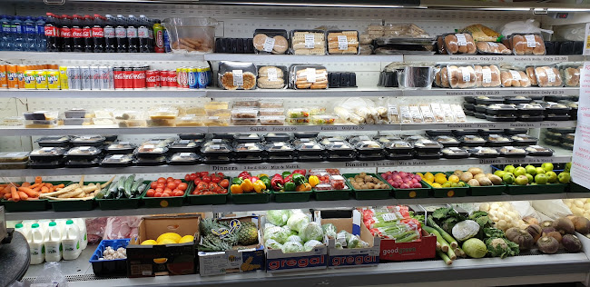 Comments and reviews of Ravenhill Fresh Food Centre