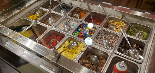 Frozen Yogurt Shop «The Pump House Frozen Yogurt Bar - Grand Rapids», reviews and photos, 2090 Celebration Dr NE #120, Grand Rapids, MI 49525, USA