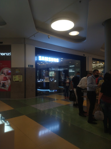 Samsung Experience Store Plaza Central