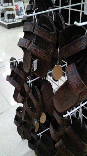 Craft Store «Bennion Crafts and Frame», reviews and photos, 354 Main St, Kaysville, UT 84037, USA