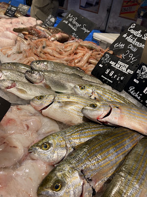 La dame aux poissons à Toulouse