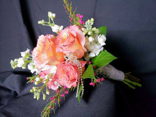 Florist «Flowers by Nancy, too!», reviews and photos, 1208 Ranch Rd 620 S, Lakeway, TX 78734, USA