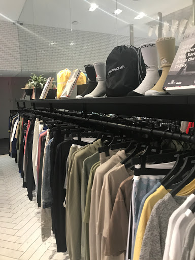 Clothing Store «Kith Brooklyn», reviews and photos, 233 Flatbush Ave, Brooklyn, NY 11217, USA