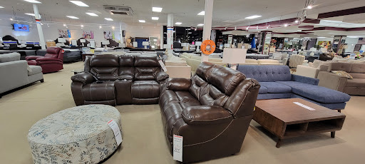 Outlet Store «Rooms To Go Outlet Furniture Store - Clearwater», reviews and photos, 21411 US-19, Clearwater, FL 33759, USA