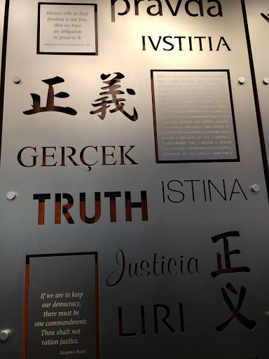 Book Store «Barnes & Noble College Booksellers», reviews and photos, 565 W Adams St, Chicago, IL 60661, USA