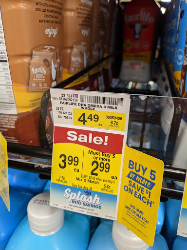 Shopping Mall «Harlem-Foster Shopping Center», reviews and photos, 7240 W Foster Ave, Chicago, IL 60656, USA