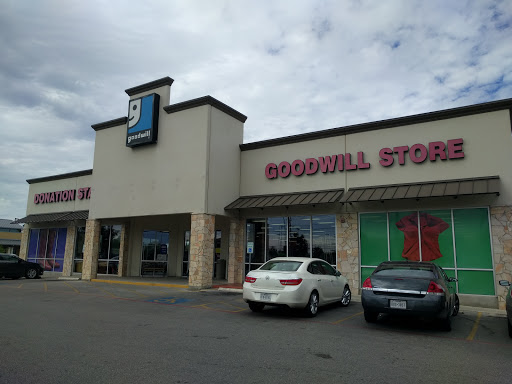 Thrift Store «Goodwill Store and Donation Station», reviews and photos, 10647 Culebra Rd, San Antonio, TX 78251, USA