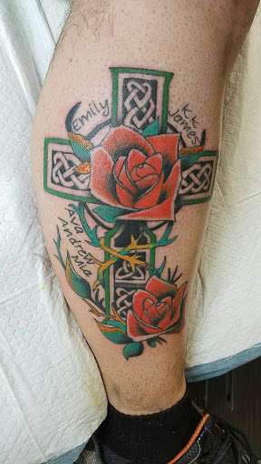 Tattoo Shop «Tattoo Junkies», reviews and photos, 892 Central Ave, Dover, NH 03820, USA