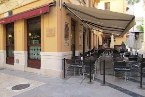 Café de L' abuela image