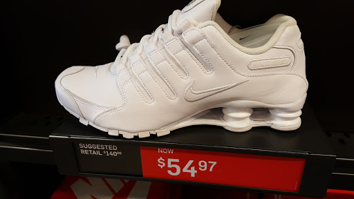 Clothing Store «Nike Factory Store», reviews and photos, 4760 Baldwin Rd M125, Auburn Hills, MI 48326, USA