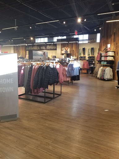 Clothing Store «L.L. Bean», reviews and photos, 25225 Cedar Rd, Lyndhurst, OH 44124, USA