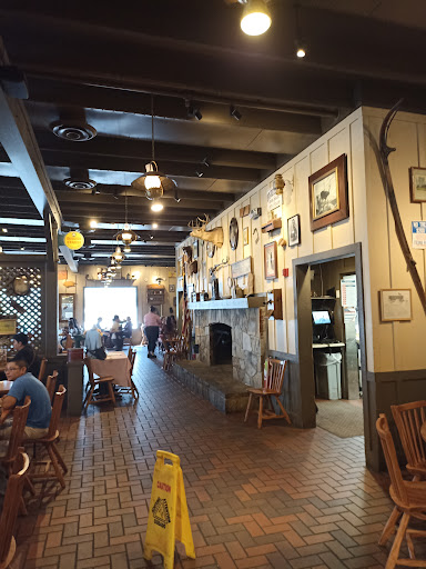 American Restaurant «Cracker Barrel Old Country Store», reviews and photos, 5304 N Galloway Ave, Mesquite, TX 75150, USA