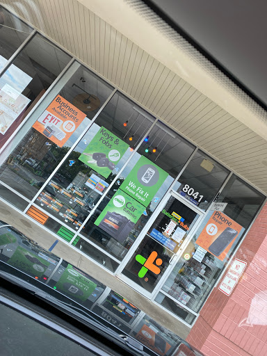 Car Battery Store «Batteries Plus Bulbs», reviews and photos, 8041 Watson Rd, Webster Groves, MO 63119, USA