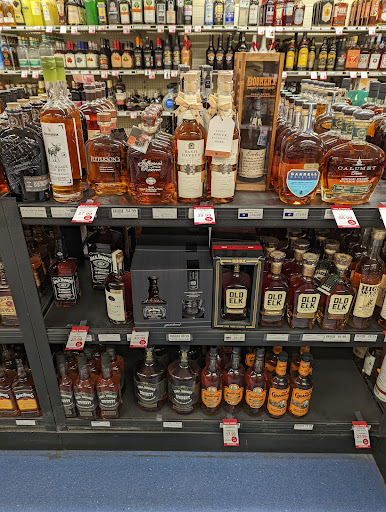 Liquor Store «Beverage Warehouse», reviews and photos, 1 East St, Winooski, VT 05404, USA